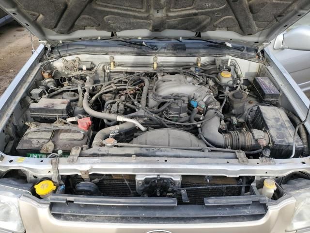 2000 Infiniti QX4