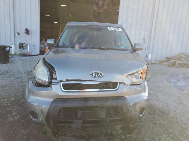 2010 KIA Soul +