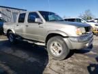 2000 Nissan Frontier Crew Cab XE