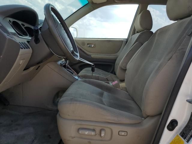 2004 Toyota Highlander Base