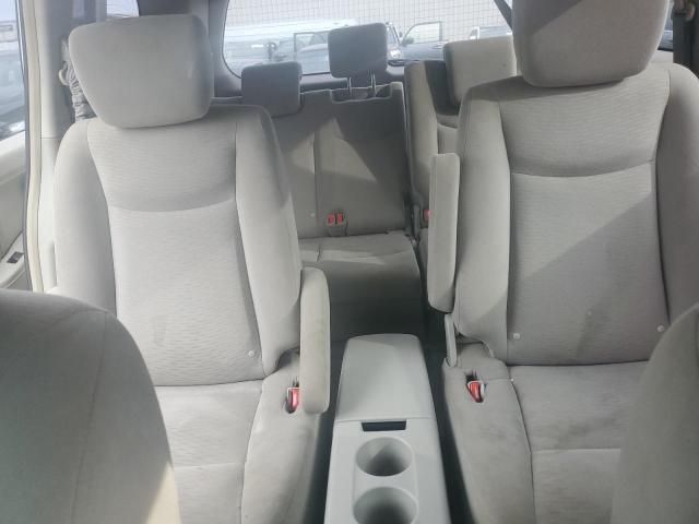 2013 Nissan Quest S