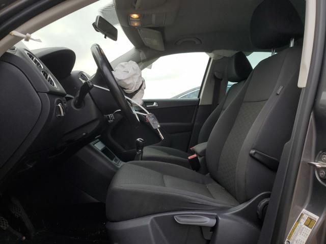 2014 Volkswagen Tiguan S