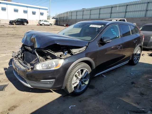 2018 Volvo V60 Cross Country Premier