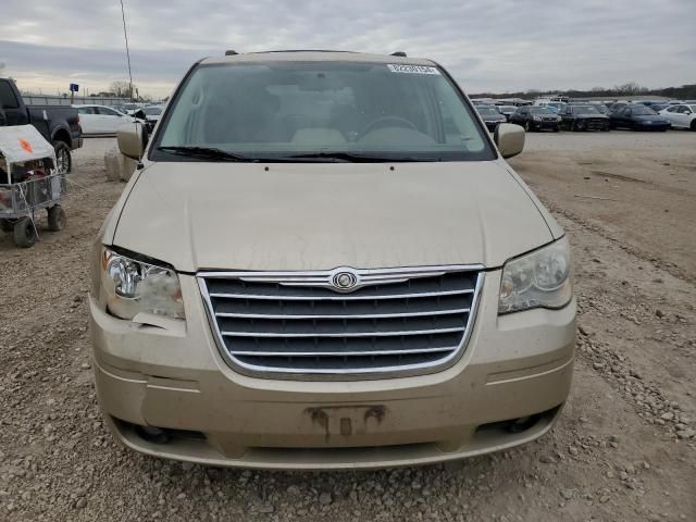 2010 Chrysler Town & Country Touring