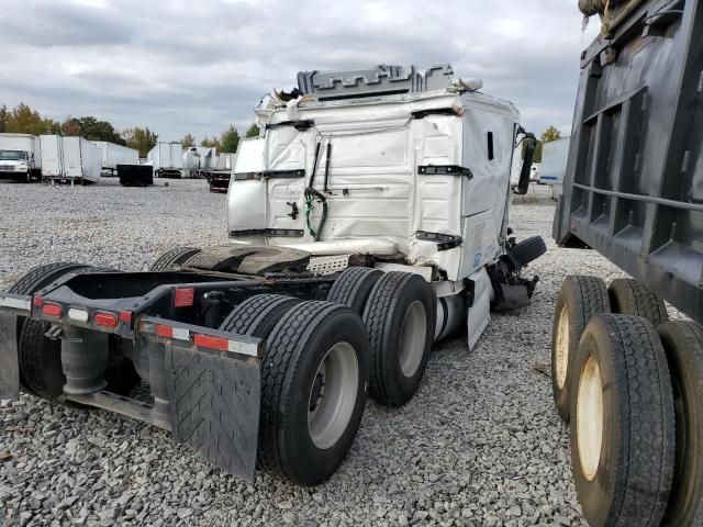 2014 Volvo VN VNL