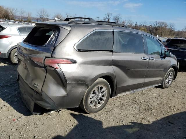 2021 Toyota Sienna XLE