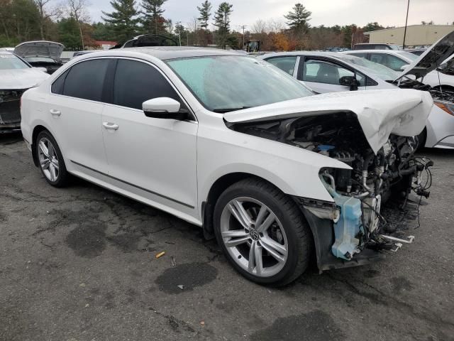 2015 Volkswagen Passat SEL