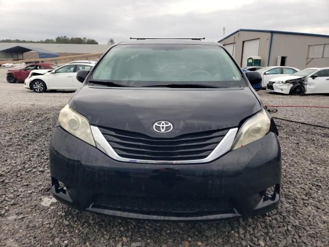 2012 Toyota Sienna LE