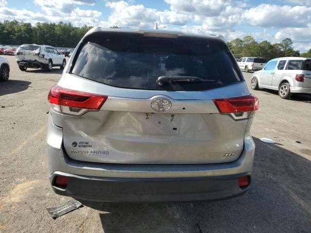 2018 Toyota Highlander SE