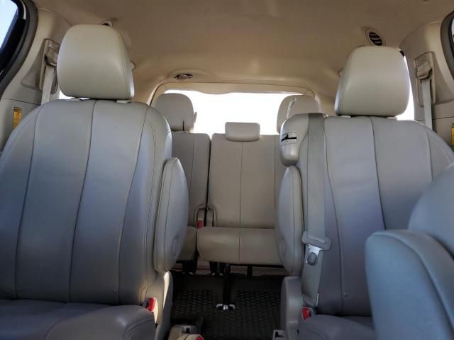 2014 Toyota Sienna XLE