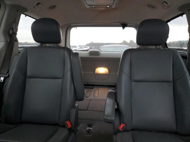 2014 Volkswagen Routan SE