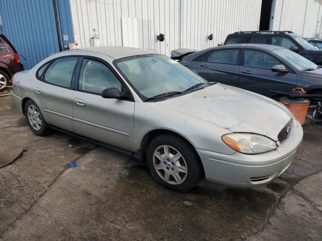 2006 Ford Taurus SE