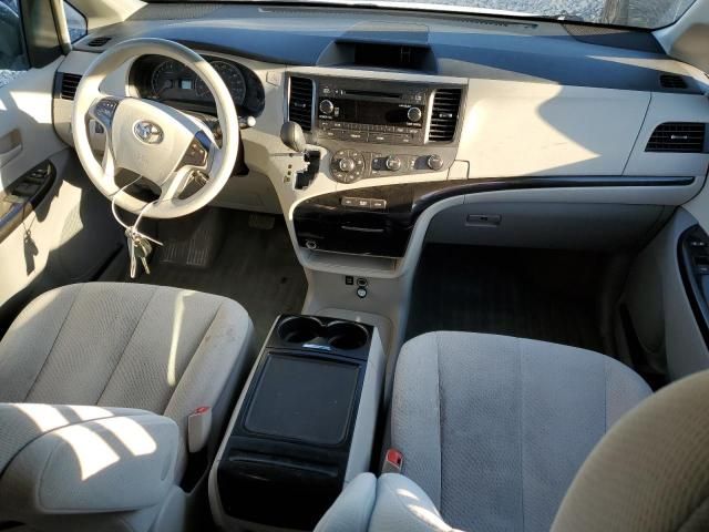 2012 Toyota Sienna LE