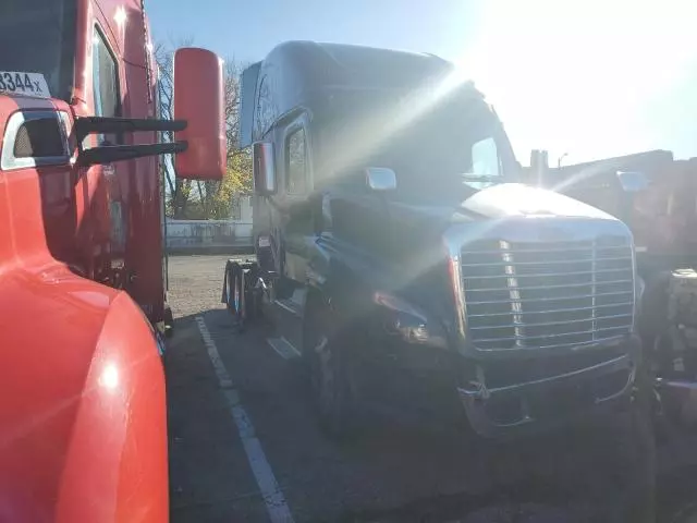 2017 Freightliner Cascadia 125