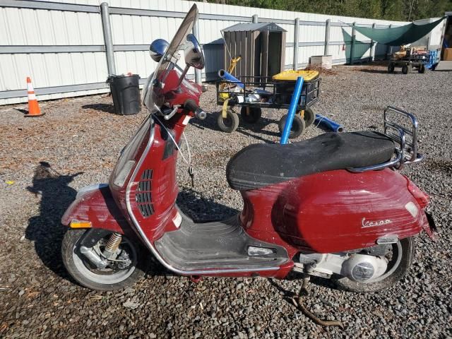 2007 Vespa GTS 250