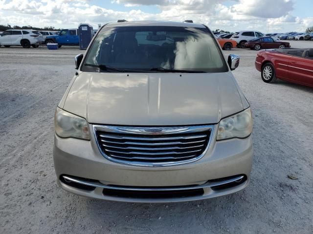 2012 Chrysler Town & Country Touring L