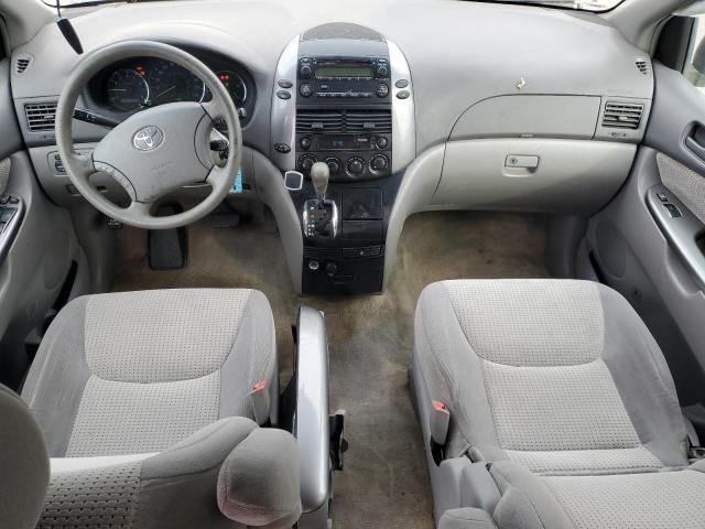 2008 Toyota Sienna CE