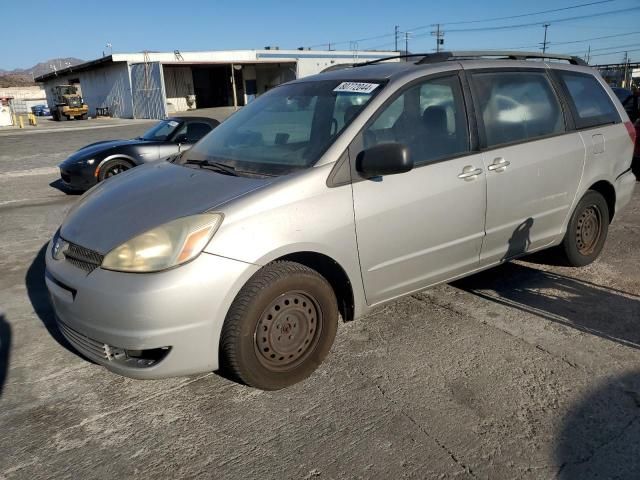 2004 Toyota Sienna CE