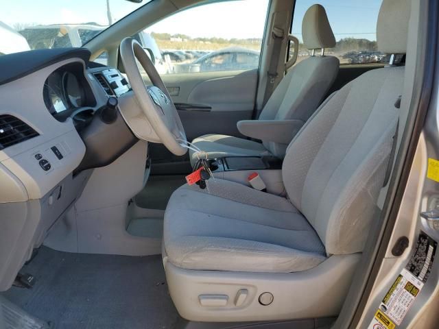 2011 Toyota Sienna LE