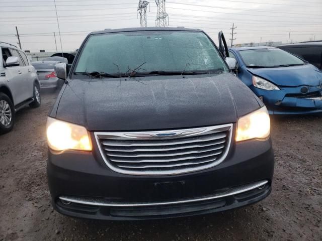 2015 Chrysler Town & Country Touring L