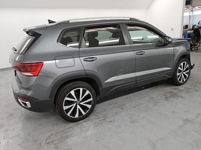 2024 Volkswagen Taos SE