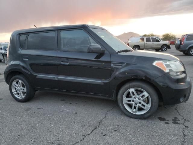 2010 KIA Soul +