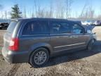 2016 Chrysler Town & Country Touring L