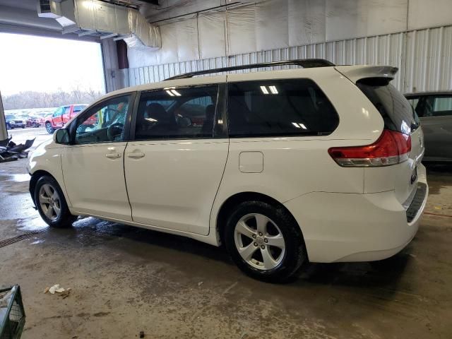 2011 Toyota Sienna LE