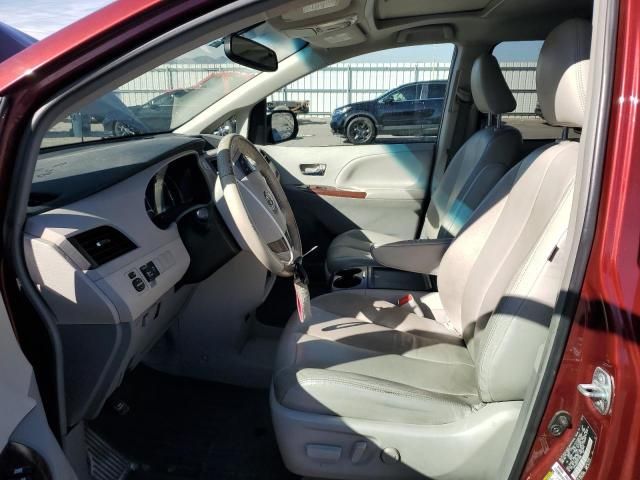 2014 Toyota Sienna XLE