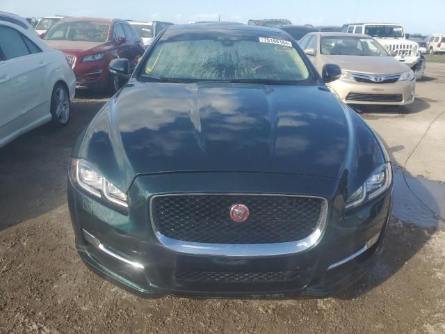 2019 Jaguar XJ R-Sport