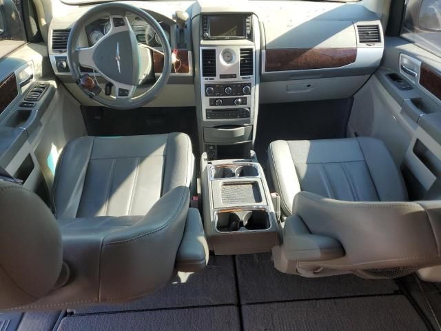 2010 Chrysler Town & Country Touring