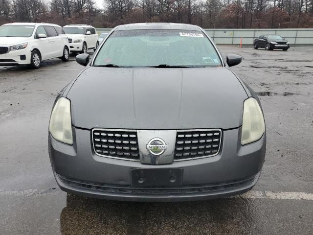 2004 Nissan Maxima SE