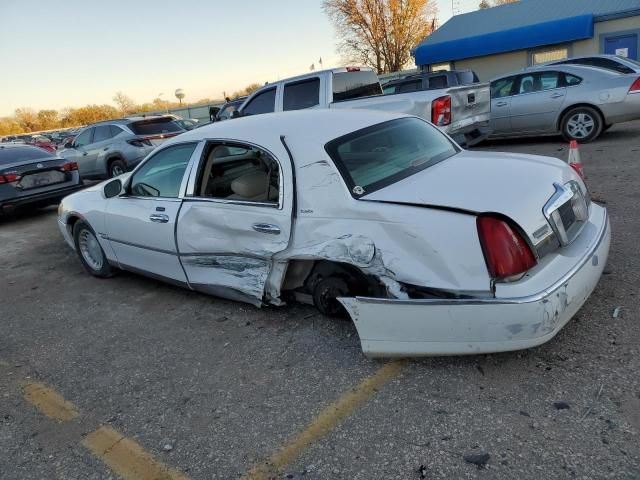 2001 Lincoln Town Car Executive