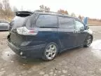 2013 Toyota Sienna Sport