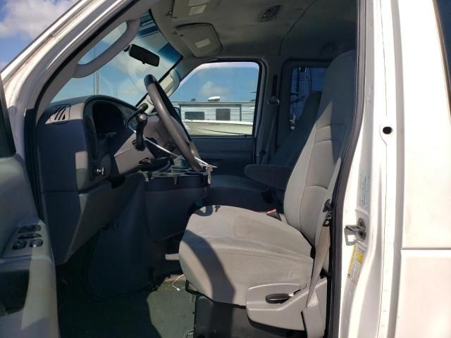 2008 Ford Econoline E350 Super Duty Wagon