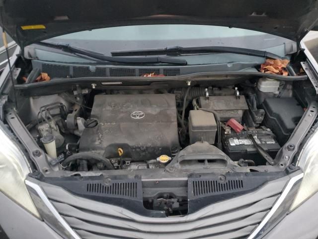 2012 Toyota Sienna XLE