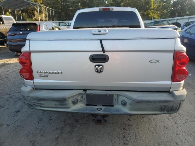 2006 Dodge Dakota Quattro