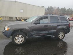 Carros salvage sin ofertas aún a la venta en subasta: 2005 Jeep Grand Cherokee Laredo