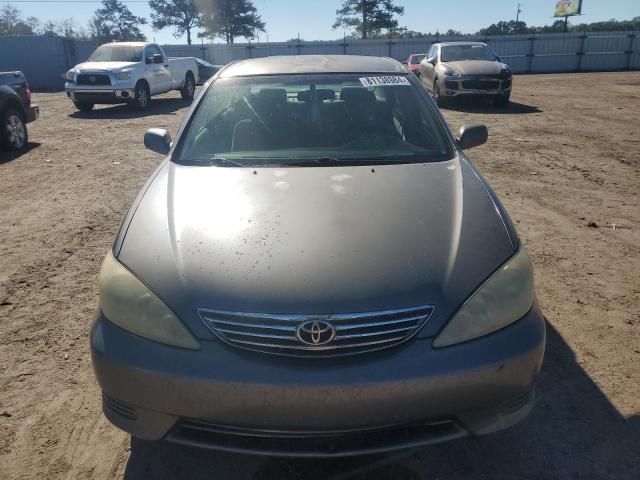 2005 Toyota Camry LE