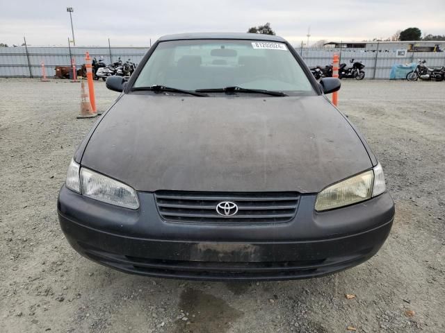 1999 Toyota Camry LE