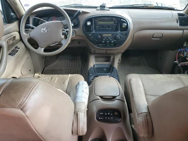 2004 Toyota Sequoia SR5