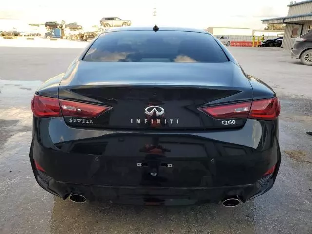 2022 Infiniti Q60 Luxe