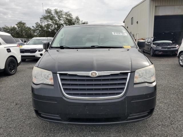 2008 Chrysler Town & Country LX