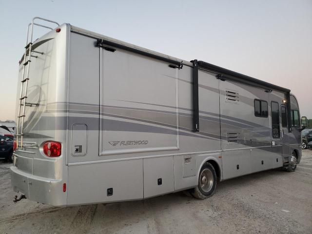 2005 Pace Arrow 2005 Workhorse Custom Chassis Motorhome Chassis W2