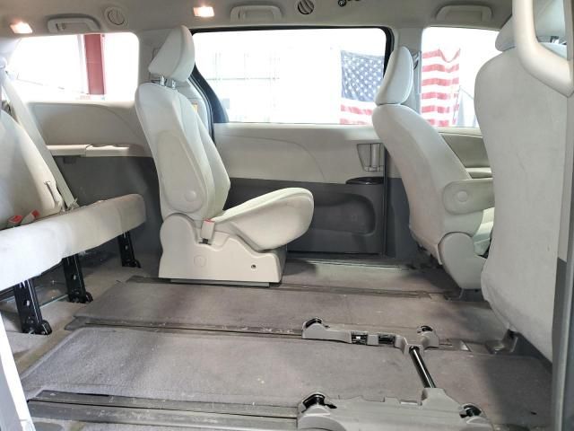 2013 Toyota Sienna