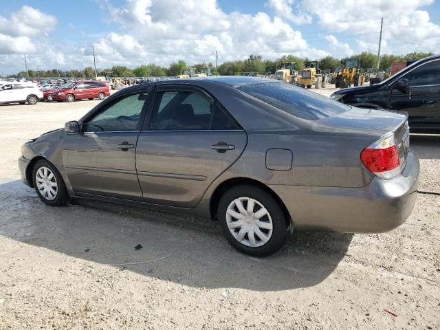 2005 Toyota Camry LE