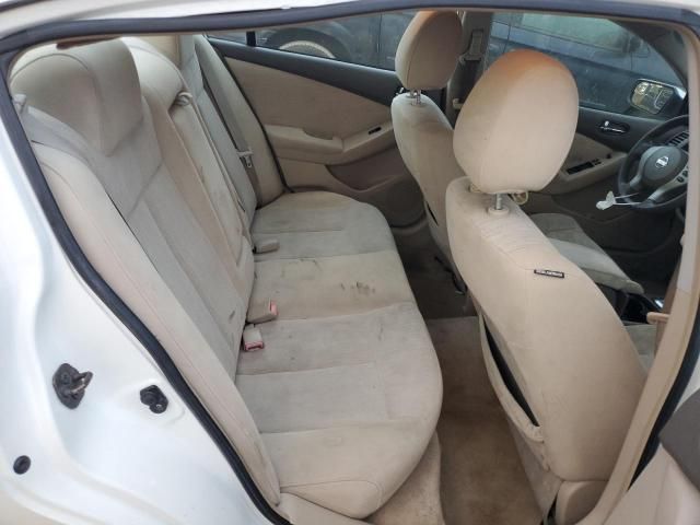 2010 Nissan Altima Base