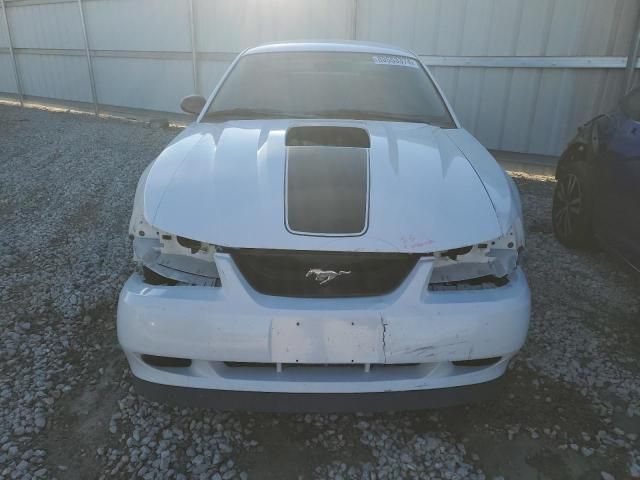 2004 Ford Mustang Mach I