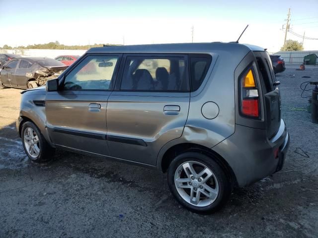 2010 KIA Soul +