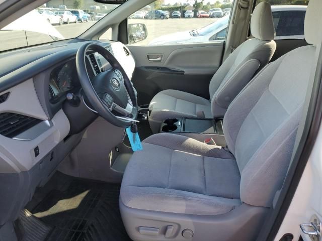 2015 Toyota Sienna LE